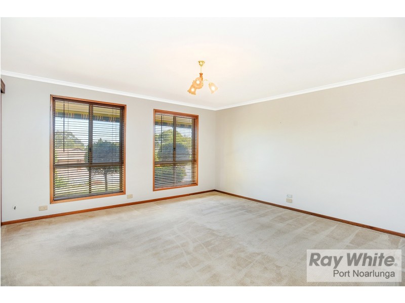 13 Foxfield Drive, Onkaparinga Hills SA 5163