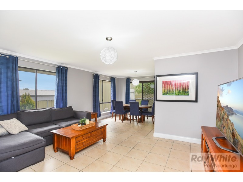 16 St Martins Court, Woodcroft SA 5162