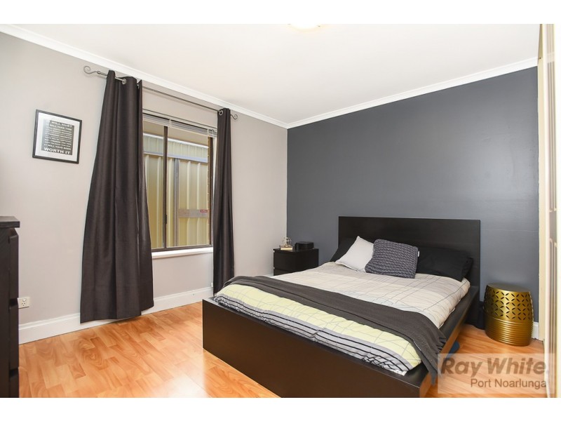 16 St Martins Court, Woodcroft SA 5162