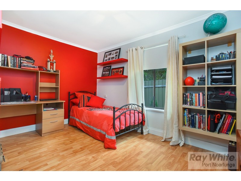 16 St Martins Court, Woodcroft SA 5162