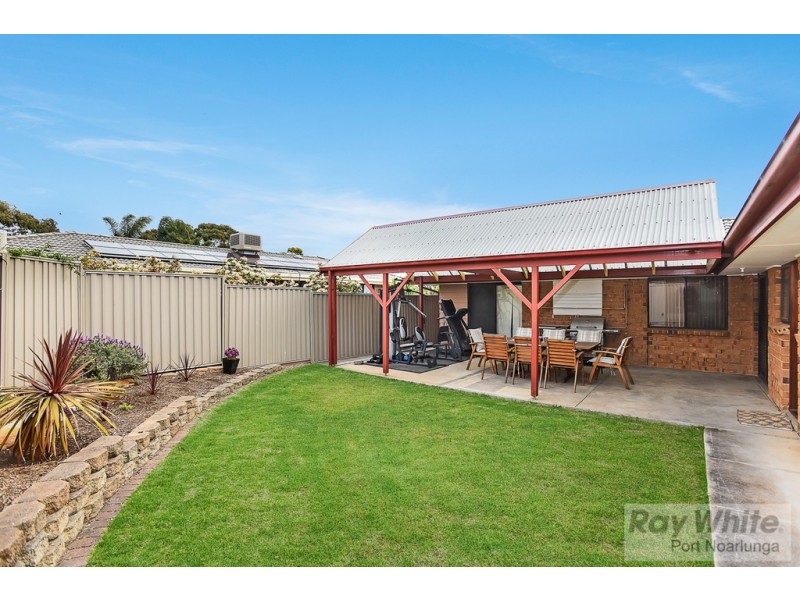 16 St Martins Court, Woodcroft SA 5162
