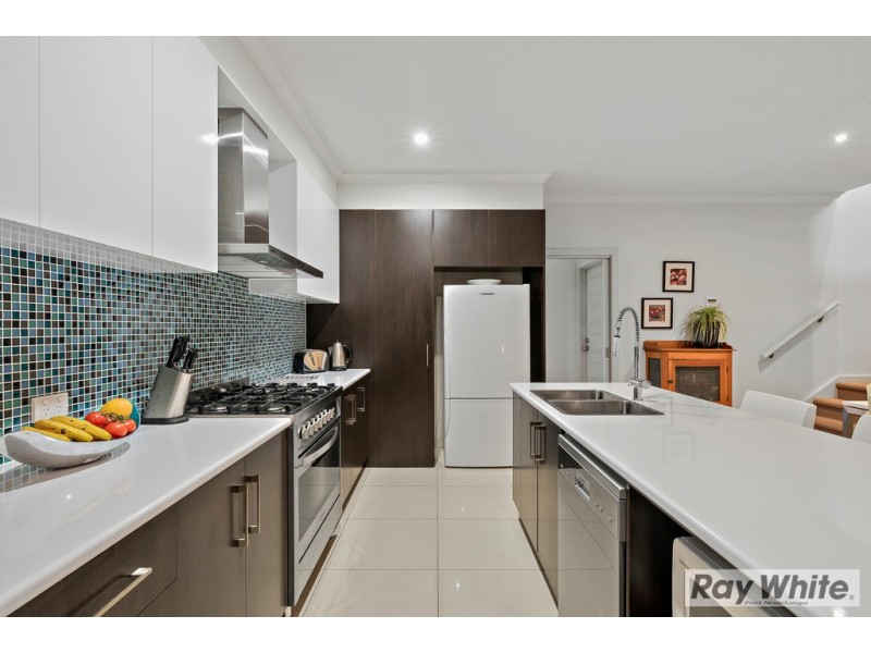 6 Petersen Crescent, Port Noarlunga SA 5167