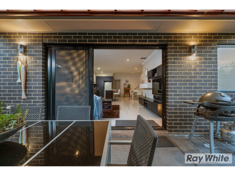 6 Petersen Crescent, Port Noarlunga SA 5167