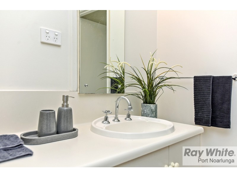 3 Crowsnest Place, Seaford Rise SA 5169