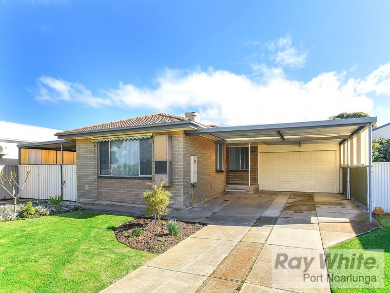 32 Gayundah Crescent, O’sullivan Beach SA 5166