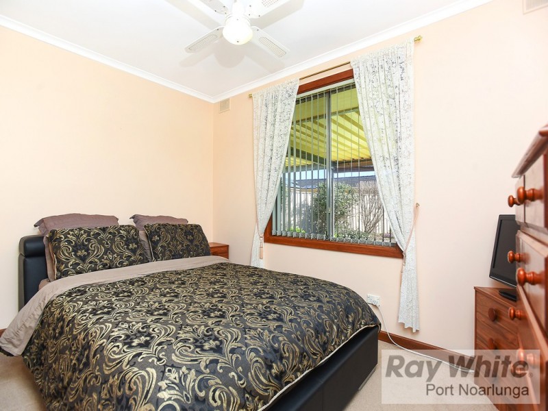 32 Gayundah Crescent, O’sullivan Beach SA 5166