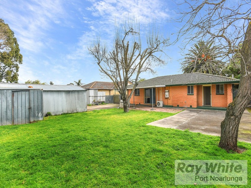 28 Christopher Road, Christie Downs SA 5164