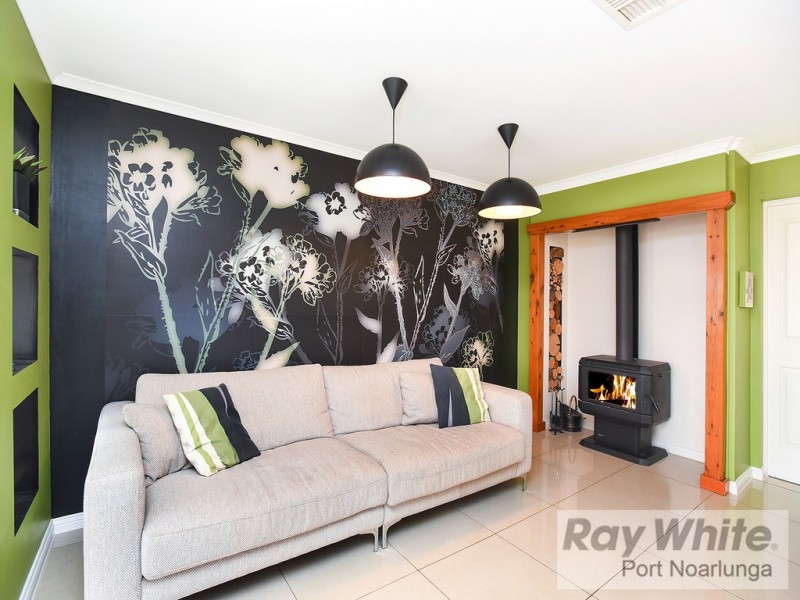 17 Esperance Boulevard, Seaford Rise SA 5169