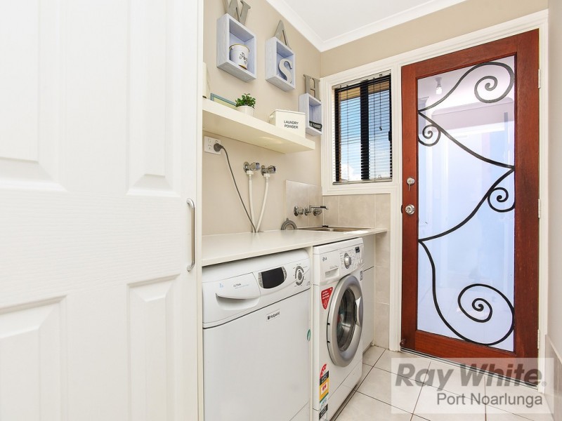 17 Esperance Boulevard, Seaford Rise SA 5169
