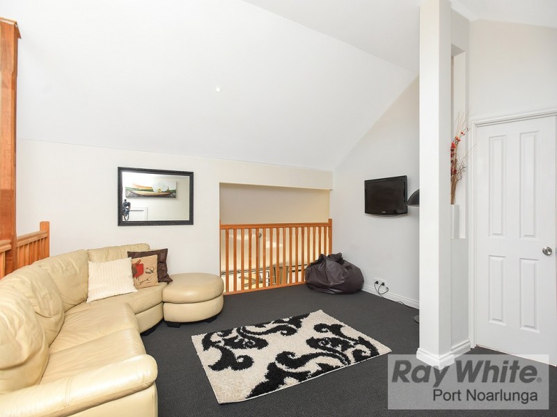 17 Esperance Boulevard, Seaford Rise SA 5169