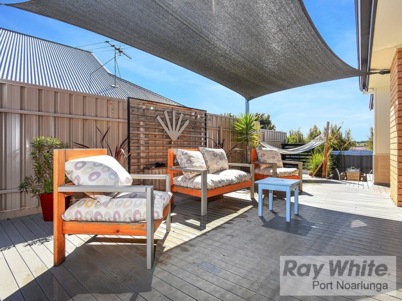 17 Esperance Boulevard, Seaford Rise SA 5169