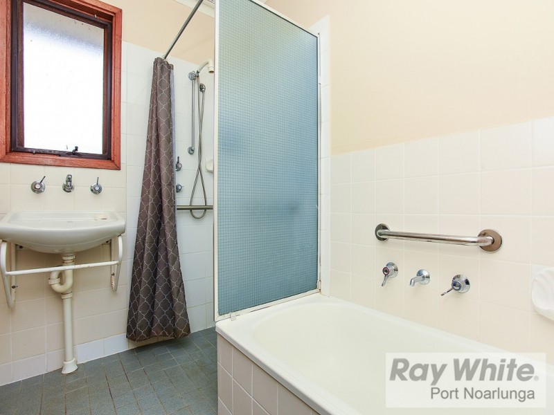 4A Mankina Grove, Morphett Vale SA 5162