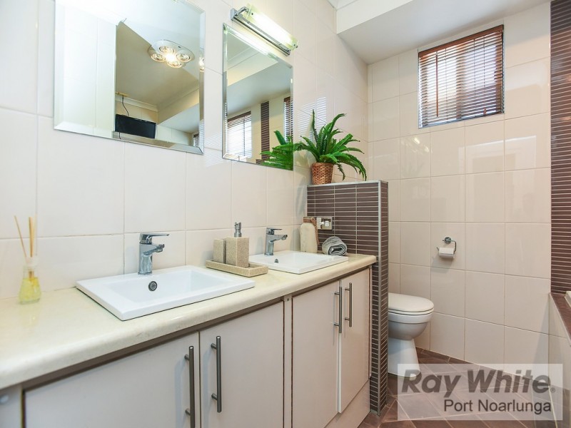 27 Hay Street, Happy Valley SA 5159