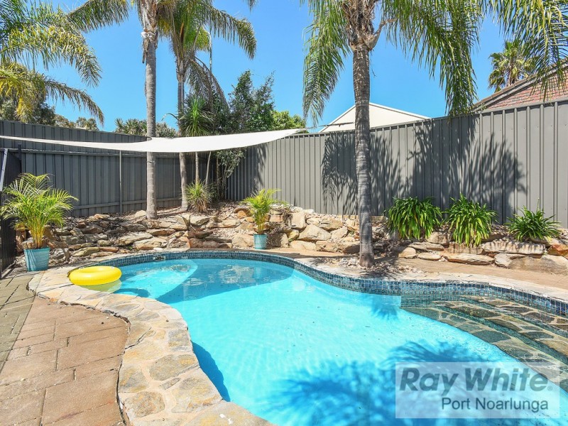 27 Hay Street, Happy Valley SA 5159