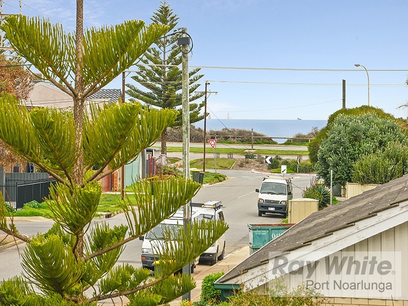 55 Fremantle Road, Port Noarlunga South SA 5167