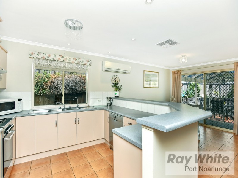 6 Glenview Grove, Seaford Rise SA 5169