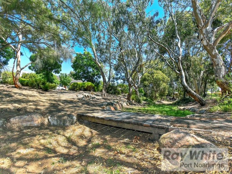 6 Glenview Grove, Seaford Rise SA 5169