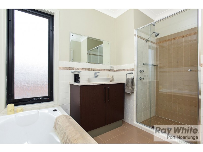 15 Ralphs Avenue, Port Noarlunga SA 5167