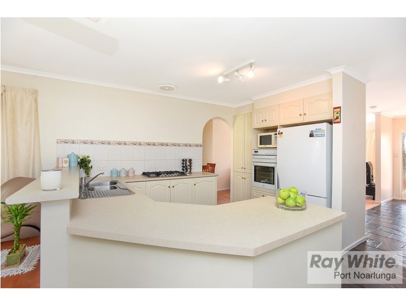 18 Watcombe Street, Moana SA 5169