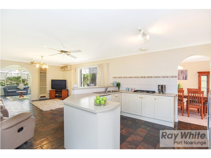18 Watcombe Street, Moana SA 5169