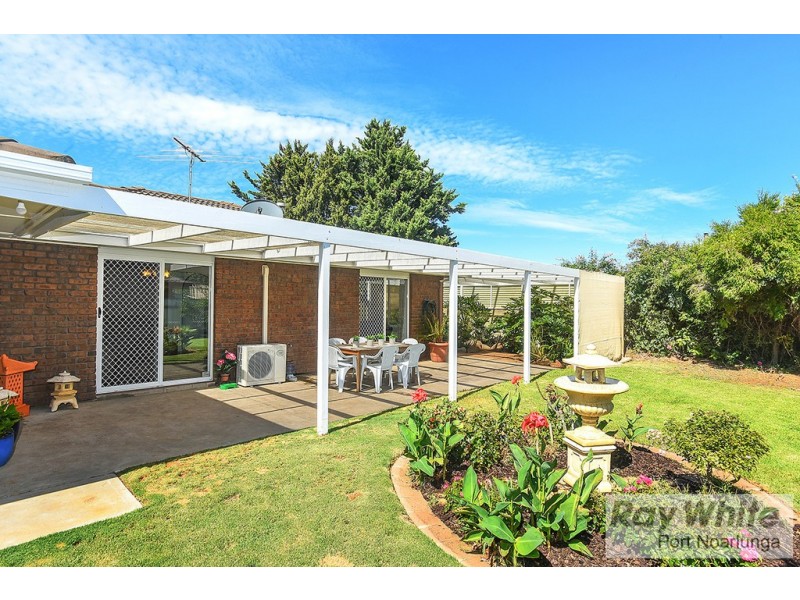 18 Watcombe Street, Moana SA 5169