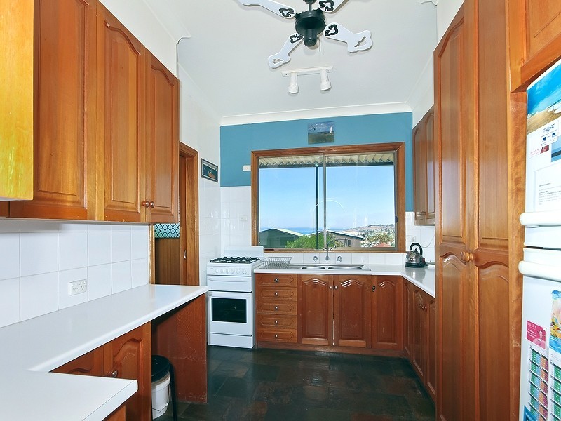 11 Benny Avenue, Port Noarlunga SA 5167