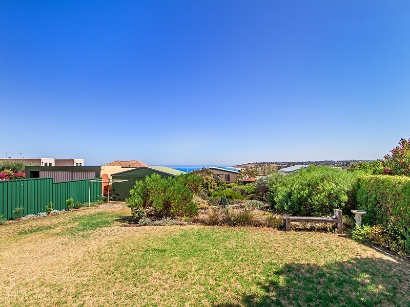 11 Benny Avenue, Port Noarlunga SA 5167