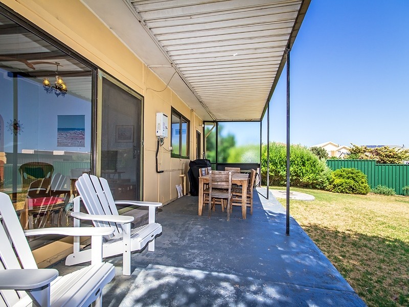 11 Benny Avenue, Port Noarlunga SA 5167