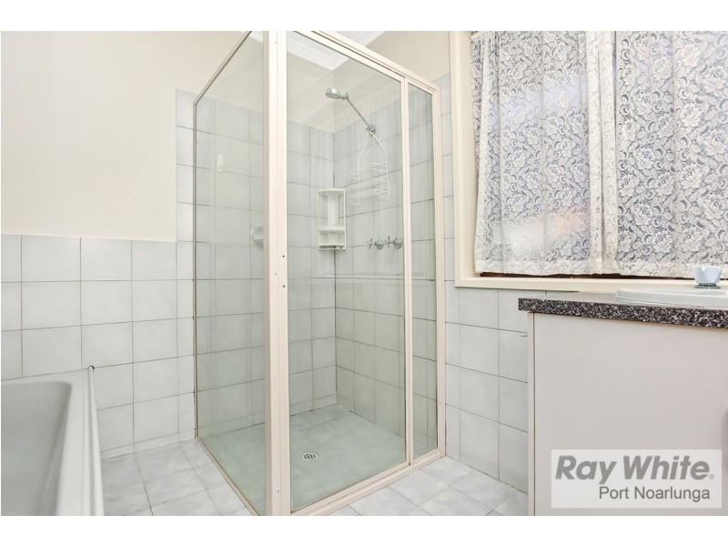 12 Valleyview Crescent, Hackham West SA 5163