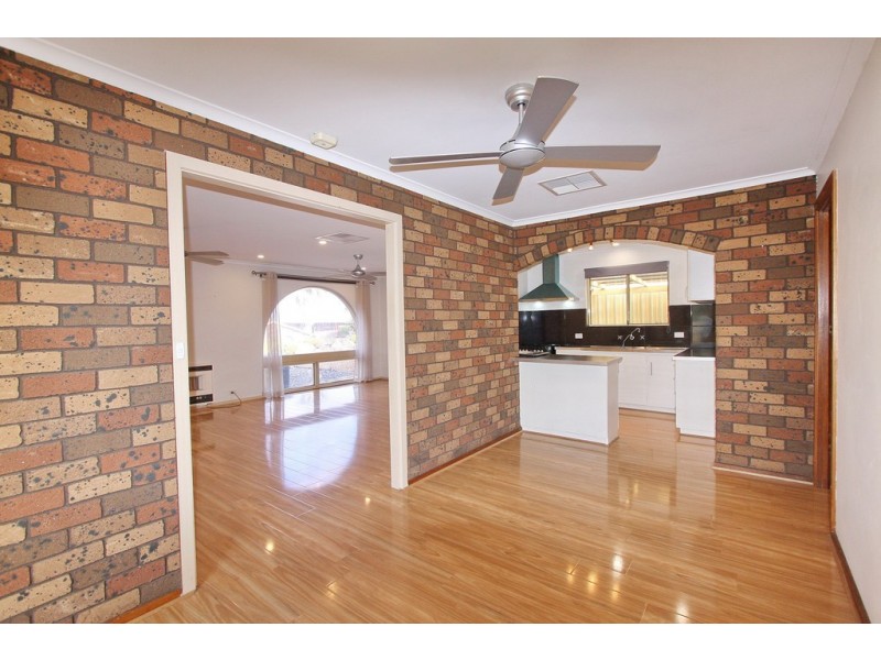16 Rainbow Street, Hallett Cove SA 5158