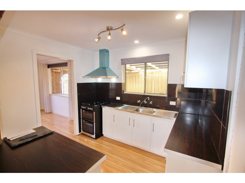 16 Rainbow Street, Hallett Cove SA 5158