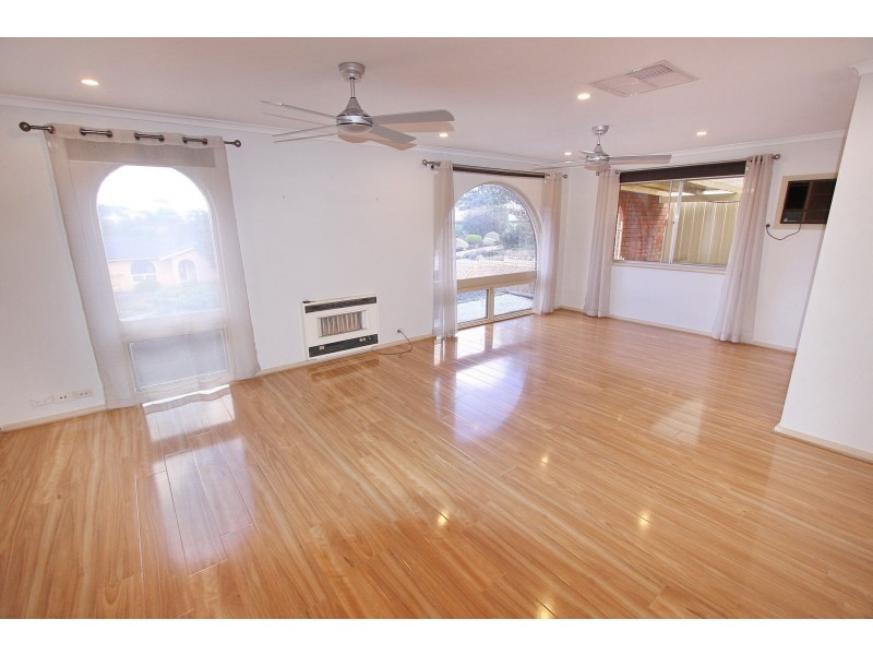 16 Rainbow Street, Hallett Cove SA 5158