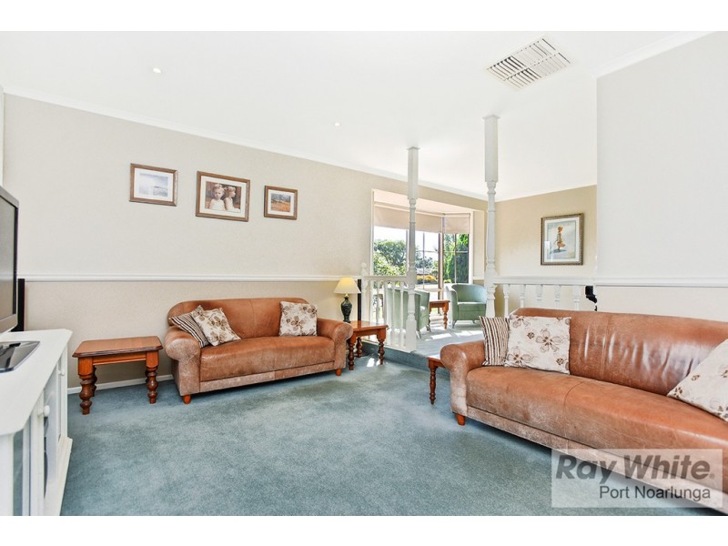 1 Vines Cross Crescent, Onkaparinga Hills SA 5163