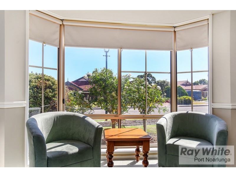 1 Vines Cross Crescent, Onkaparinga Hills SA 5163