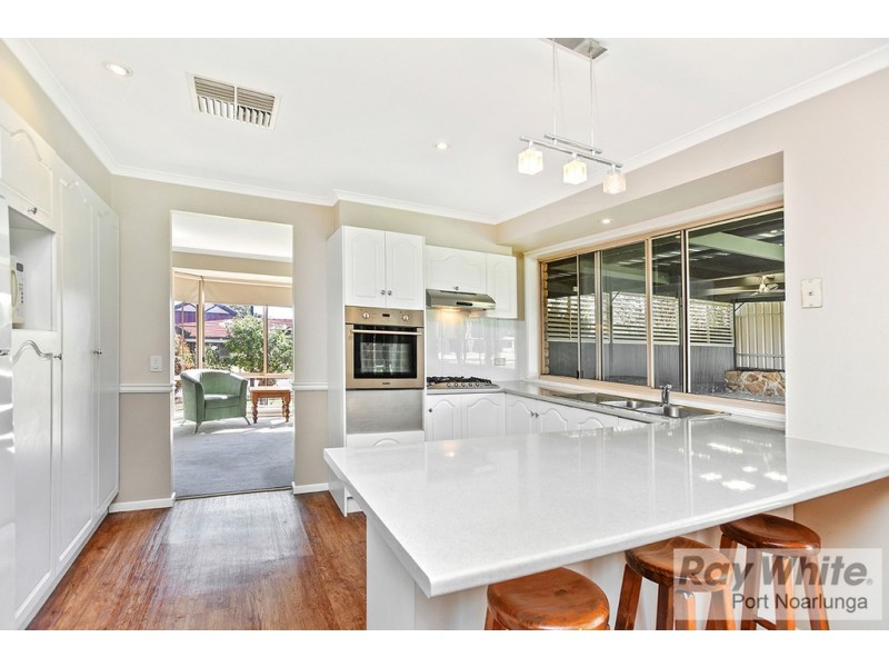 1 Vines Cross Crescent, Onkaparinga Hills SA 5163