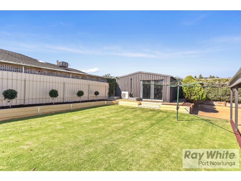 1 Vines Cross Crescent, Onkaparinga Hills SA 5163