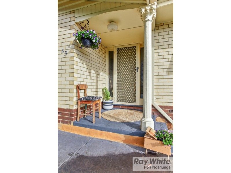 33 Kentwood Road, Morphett Vale SA 5162