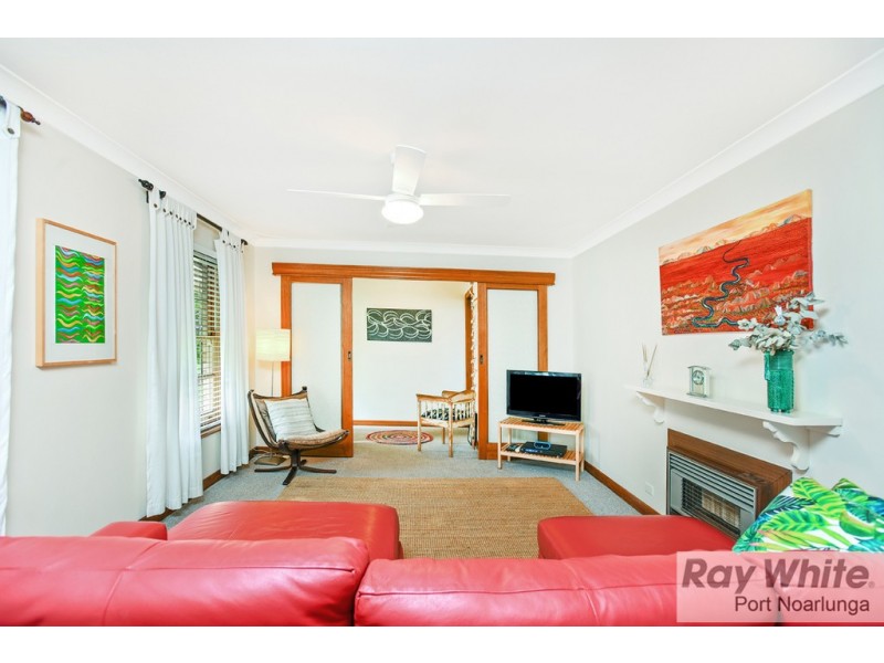 33 Kentwood Road, Morphett Vale SA 5162