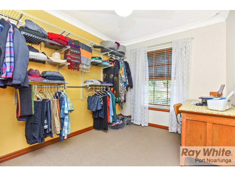 33 Kentwood Road, Morphett Vale SA 5162