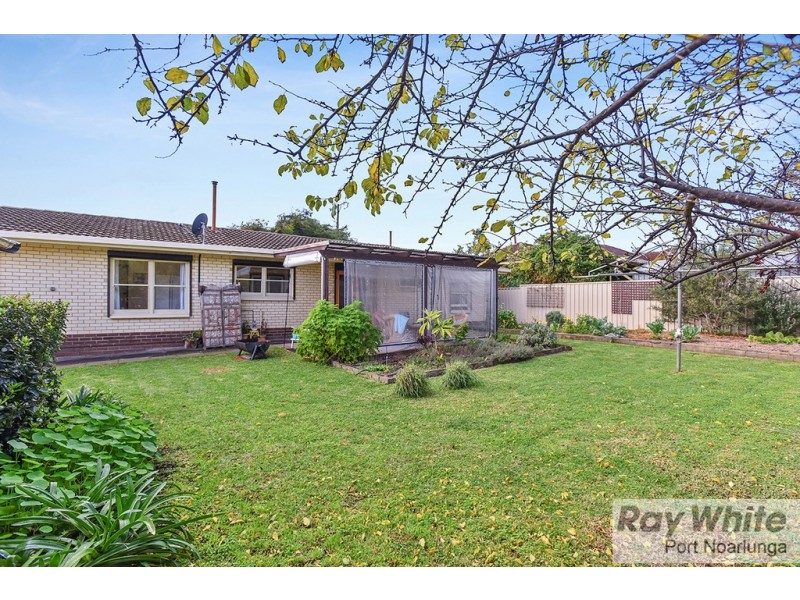 33 Kentwood Road, Morphett Vale SA 5162