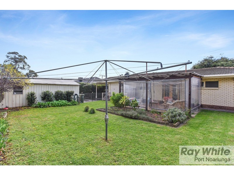 33 Kentwood Road, Morphett Vale SA 5162