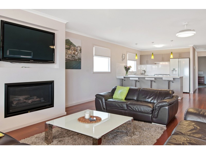 6 Bunbury Road, Port Noarlunga South SA 5167