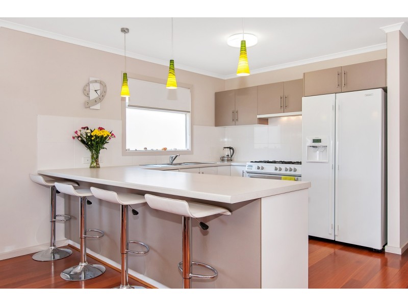 6 Bunbury Road, Port Noarlunga South SA 5167