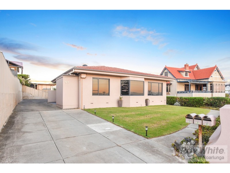 Unit 3, 97 Esplanade, Port Noarlunga SA 5167