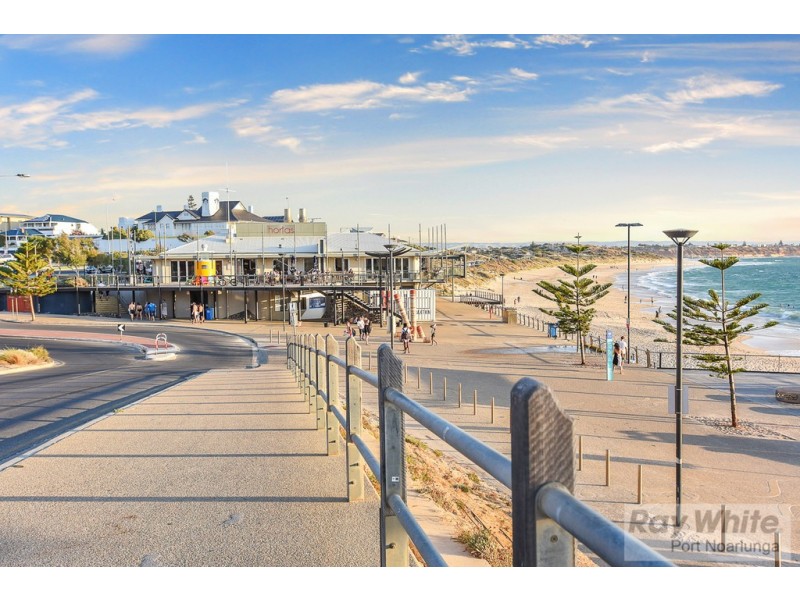 Unit 3, 97 Esplanade, Port Noarlunga SA 5167