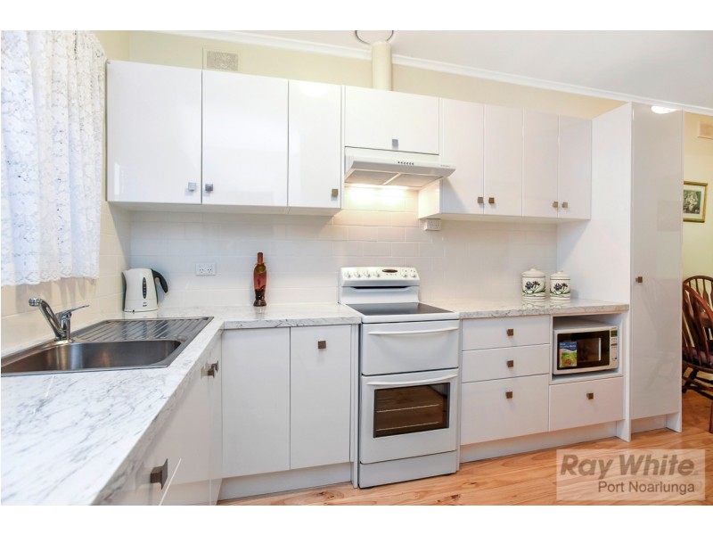 Unit 3, 97 Esplanade, Port Noarlunga SA 5167