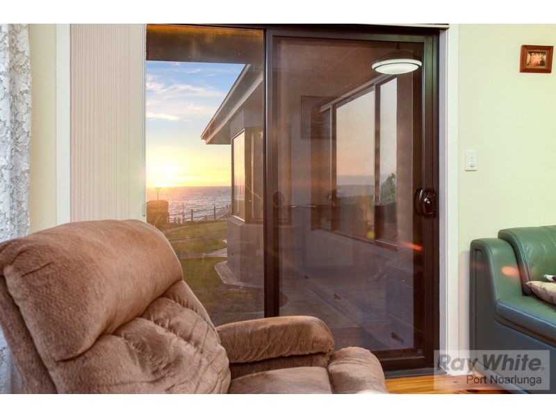 Unit 3, 97 Esplanade, Port Noarlunga SA 5167