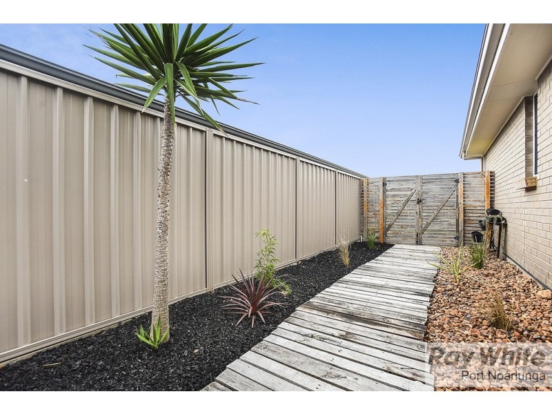 20 Freycinet Court, Seaford Rise SA 5169