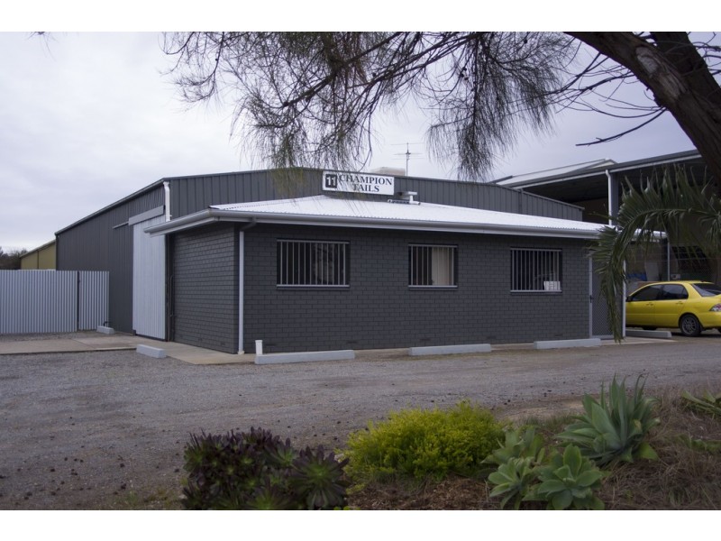 11 Waddikee Road, Lonsdale SA 5160