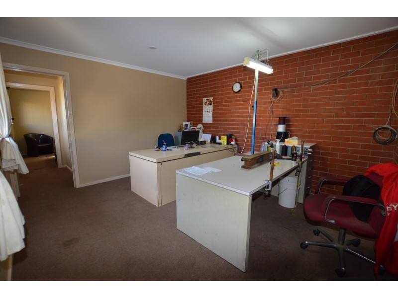 11 Waddikee Road, Lonsdale SA 5160